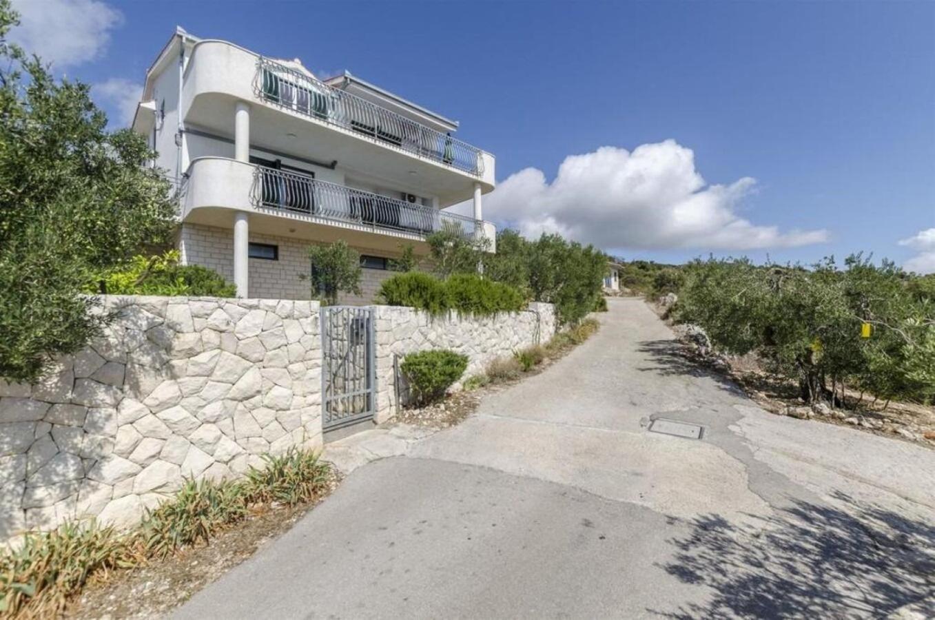 Apartments Mil - 80M From The Sea Sevid Exteriér fotografie